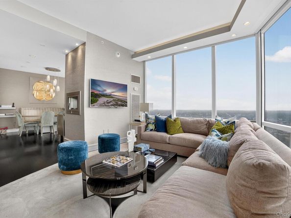 5 Renaissance Square PH9E, White Plains NY 10601