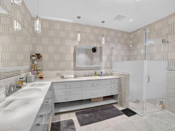5 Renaissance Square PH9E, White Plains NY 10601