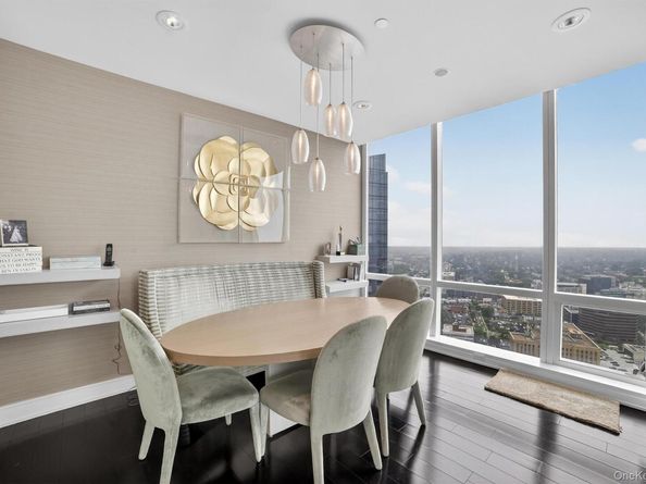 5 Renaissance Square PH9E, White Plains NY 10601