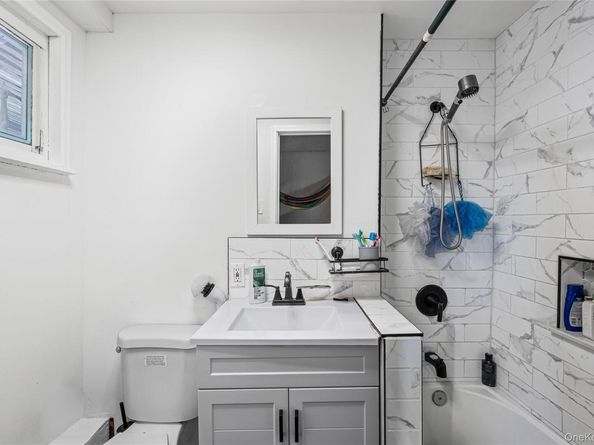 75 Oak Street, Amityville NY 11701