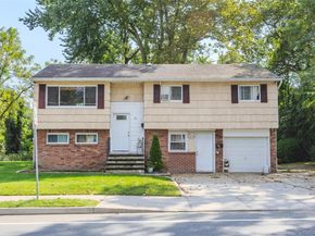 75 Oak Street, Amityville NY 11701