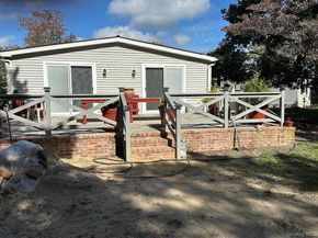 53 Village Circle S, Manorville NY 11949