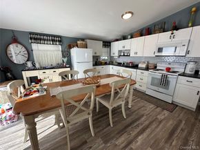 53 Village Circle S, Manorville NY 11949