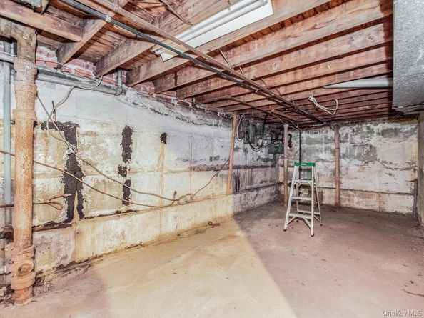 4175 E. Tremont ave, Bronx NY 10465
