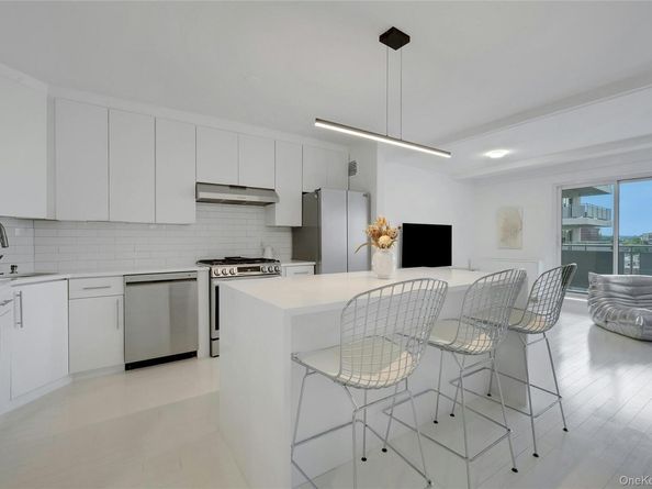 300 Martine Avenue 7B, White Plains NY 10601