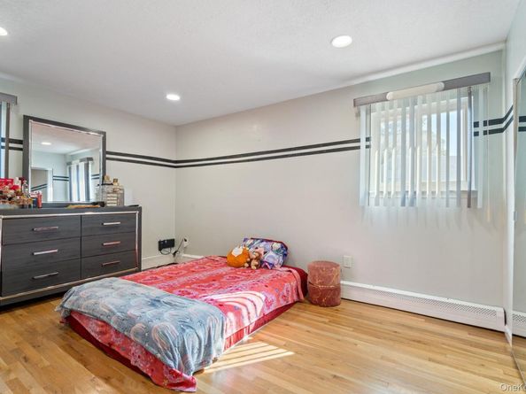 1040 Donna Court, Baldwin NY 11510