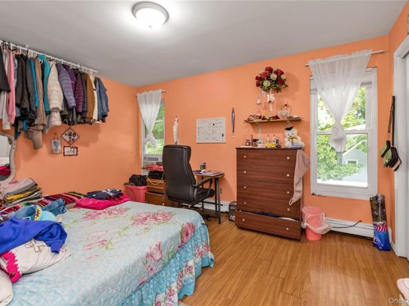 96 W 11th Street, Huntington Station NY 11746