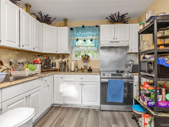 96 W 11th Street, Huntington Station NY 11746