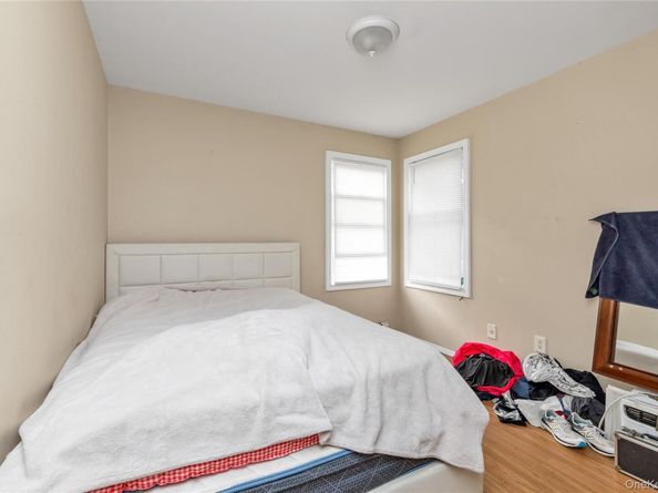 96 W 11th Street, Huntington Station NY 11746