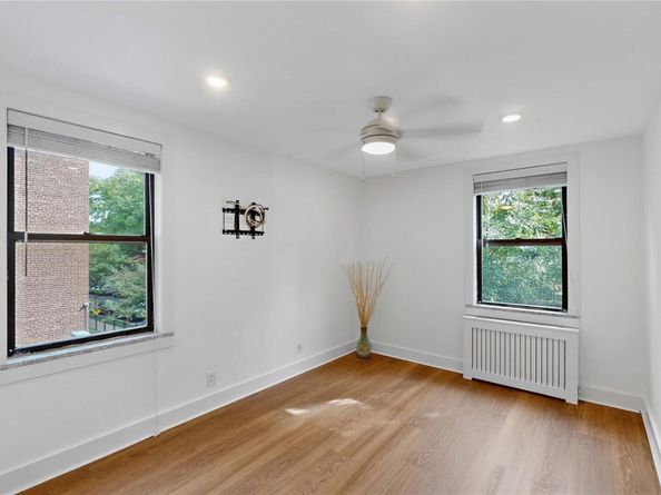52-21 39th Road 2B, Woodside NY 11377