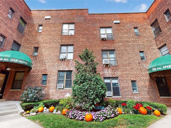 52-21 39th Road 2B, Woodside NY 11377