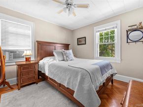85 Edmund Street Street, Lynbrook NY 11563