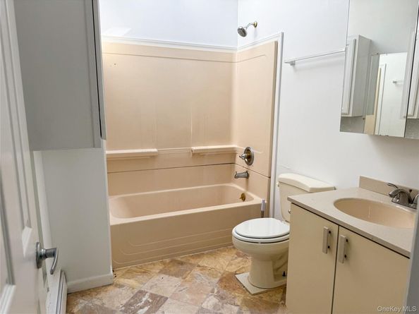 130 Tarpon Avenue, Medford NY 11763