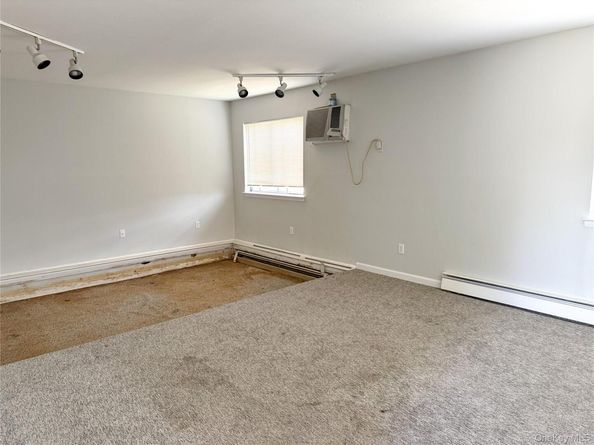 130 Tarpon Avenue, Medford NY 11763