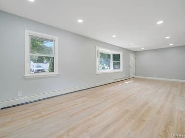 11 2nd Court, Ronkonkoma NY 11779