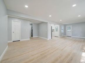 11 2nd Court, Ronkonkoma NY 11779