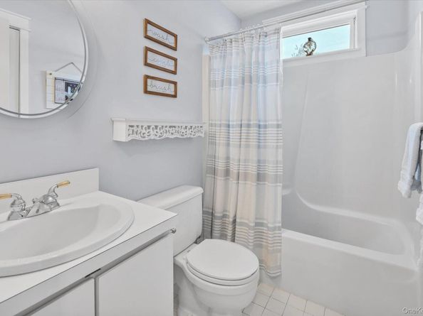 7 Eileen Circle, Jamesport NY 11947