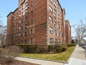 105 Garth Road 4H, Scarsdale NY 10583