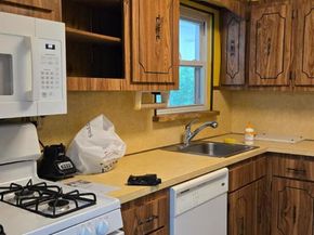 3 Bentley Road, Plainview NY 11803
