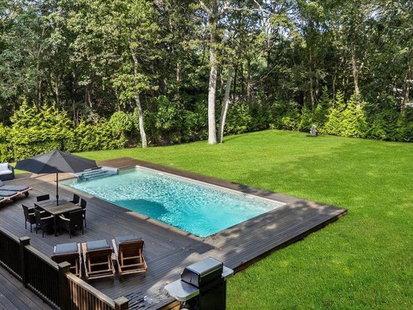 22 West Gate Road, Wainscott NY 11937