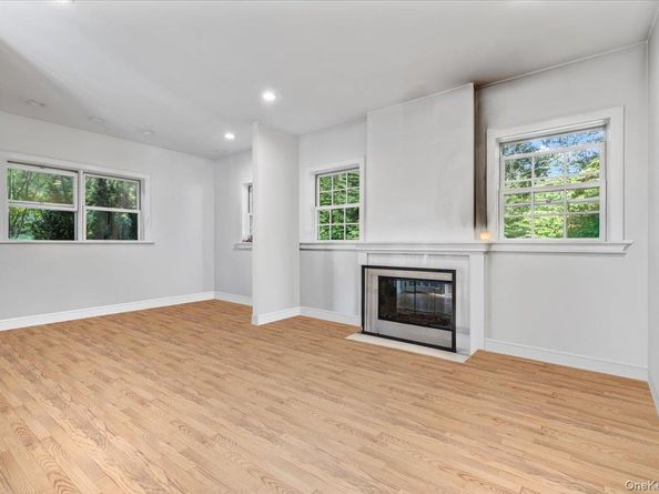22 West Gate Road, Wainscott NY 11937