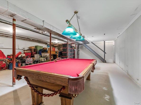22 West Gate Road, Wainscott NY 11937