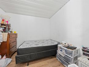 16 Edwards Avenue, Calverton NY 11933