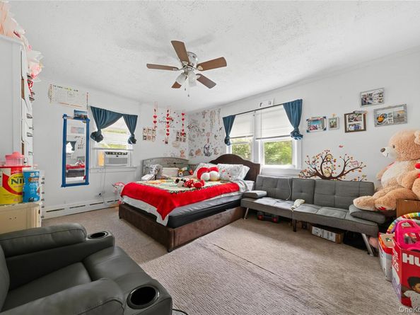16 Edwards Avenue, Calverton NY 11933