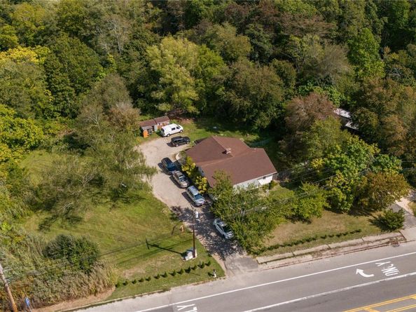 16 Edwards Avenue, Calverton NY 11933