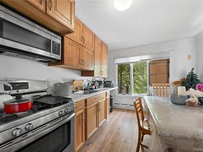 16 Edwards Avenue, Calverton NY 11933