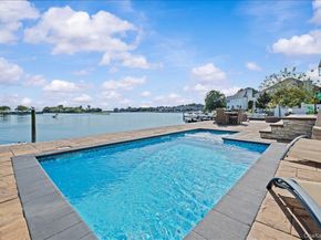 4072 Darby Lane, Seaford NY 11783