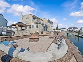 4072 Darby Lane, Seaford NY 11783