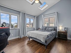 4072 Darby Lane, Seaford NY 11783