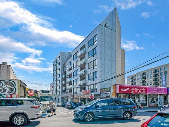 4516 83rd St E2D, Elmhurst NY 11373