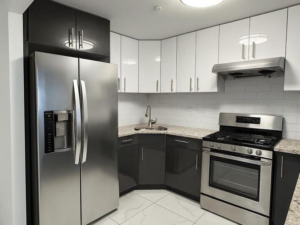 4516 83rd St E2D, Elmhurst NY 11373