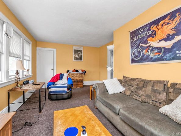 230 Broadway, Lynbrook NY 11563