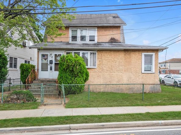230 Broadway, Lynbrook NY 11563