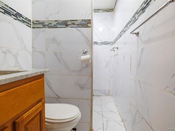 186-02 Foch Boulevard, Saint Albans NY 11412