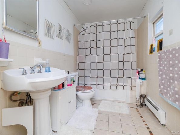 186-02 Foch Boulevard, Saint Albans NY 11412