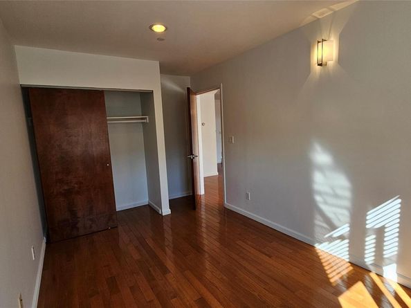 14906 Northern Boulevard 302, Flushing NY 11354