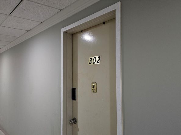 14906 Northern Boulevard 302, Flushing NY 11354