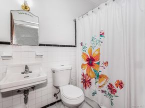 5 S 15th Avenue, Mount Vernon NY 10550