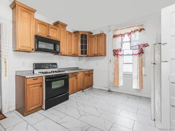 5 S 15th Avenue, Mount Vernon NY 10550
