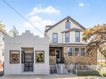 284 AKA 11 Tompkins Avenue