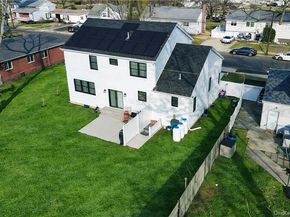 551 Grand Avenue, Lindenhurst NY 11757