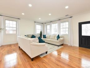 551 Grand Avenue, Lindenhurst NY 11757