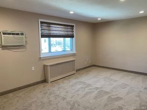 263-17 74th Avenue E2, Glen Oaks NY 11004