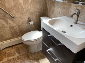 263-17 74th Avenue E2, Glen Oaks NY 11004