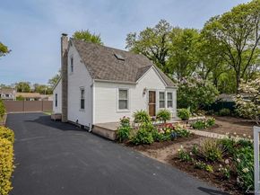 33 Manor Drive, Shirley NY 11967