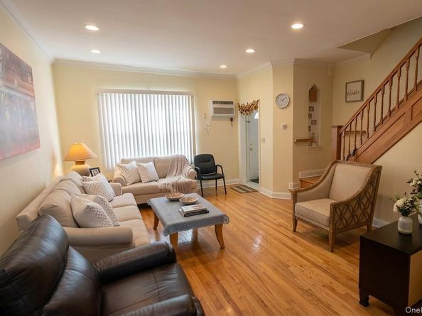 31-21 76th Street, East Elmhurst NY 11370